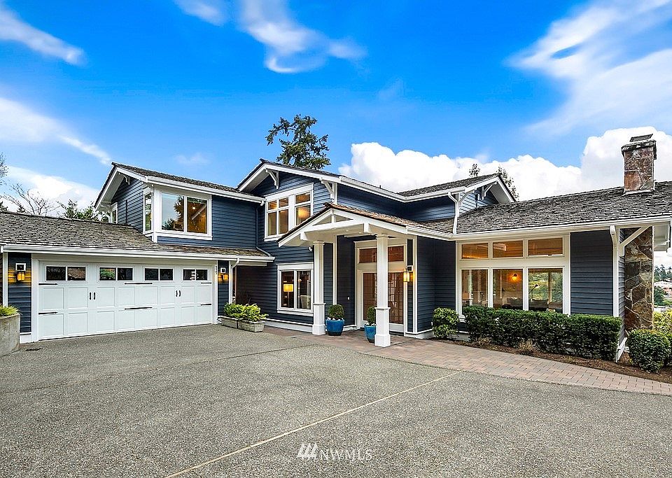 1st image of 525 Overlake Dr E
