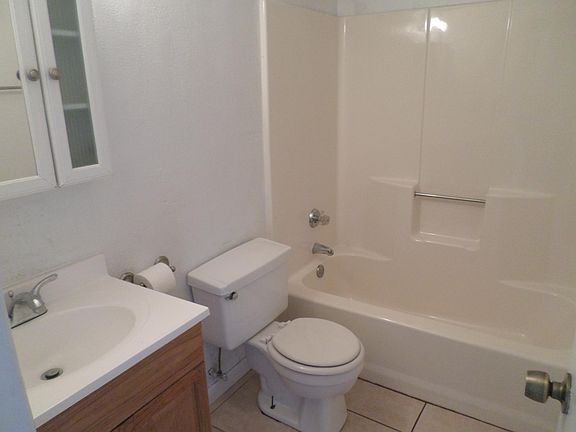 5th image of 658 Dromedary Ct