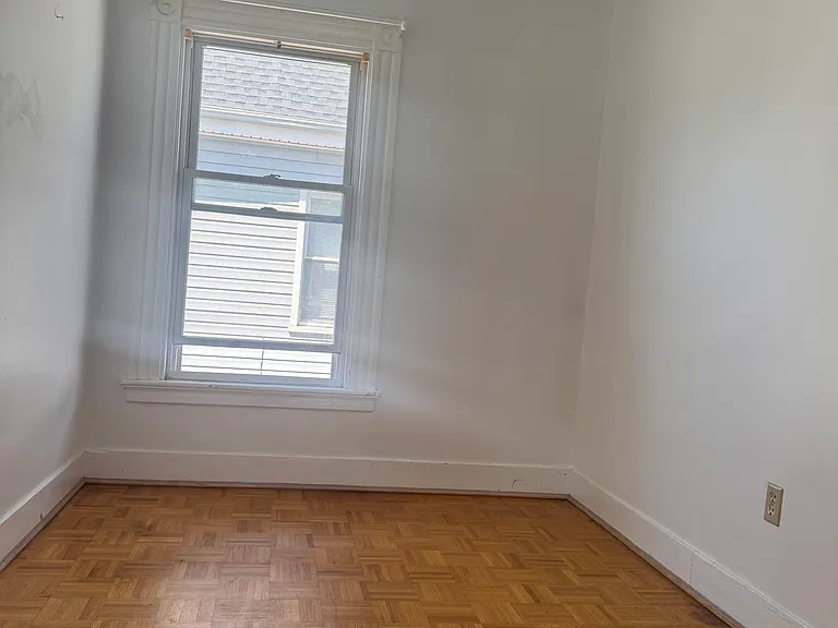 281 Lloyd St #2 — Photo 5