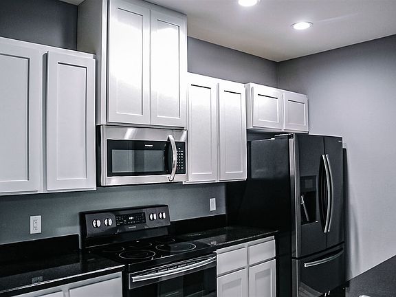 4th image of 5515 Montevista Dr #5515