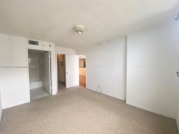 4th image of 770 Claughton Island Dr APT 1803