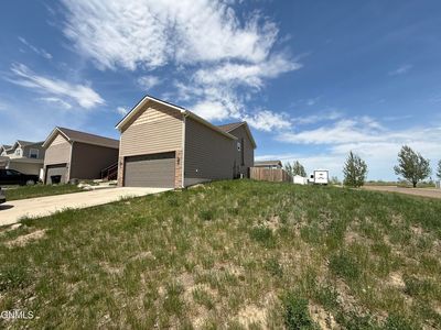 3418 10th Ave NE, Watford City, ND, 58854