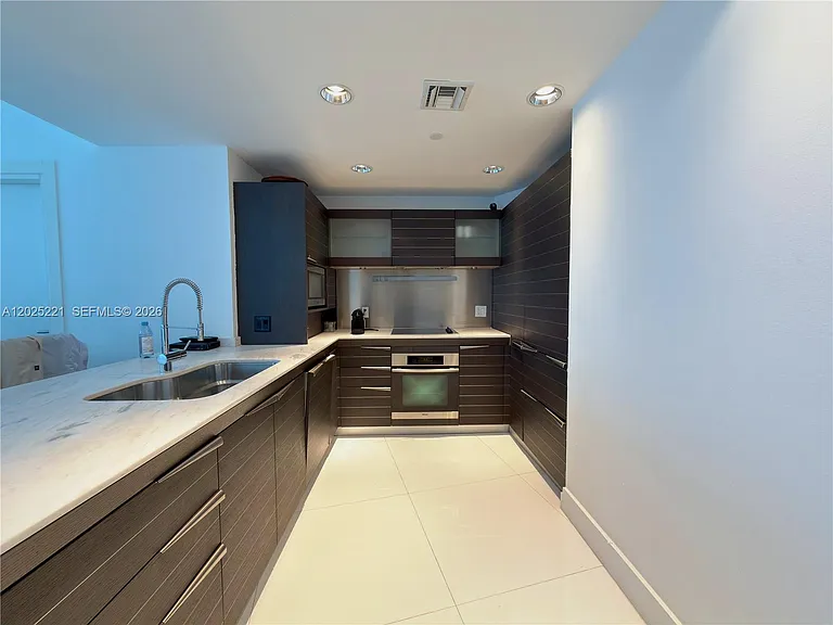 200 Biscayne Boulevard Way #4104 — Photo 4