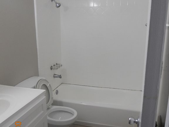 3rd image of 2610 Carnegie Ln APT B