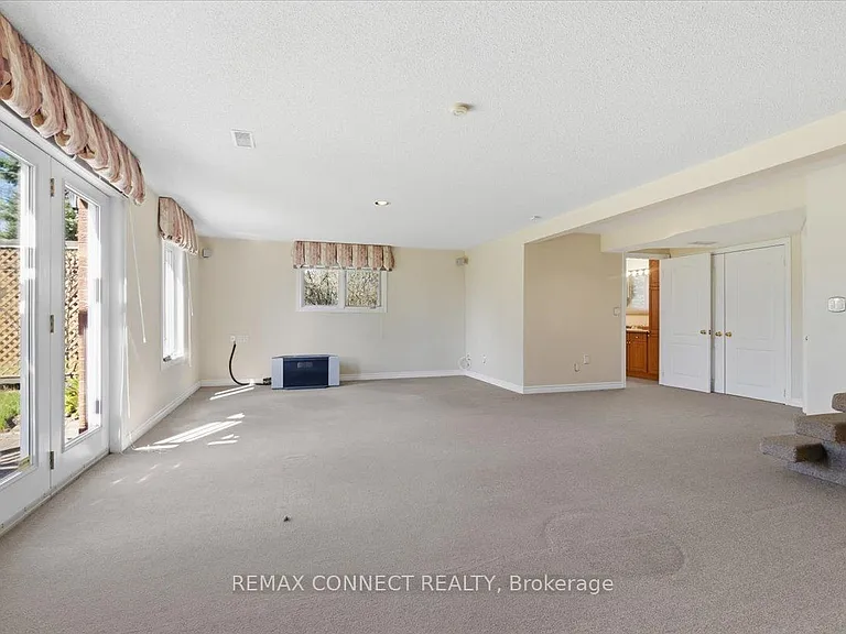 4 Sunrise Ct — Photo 22