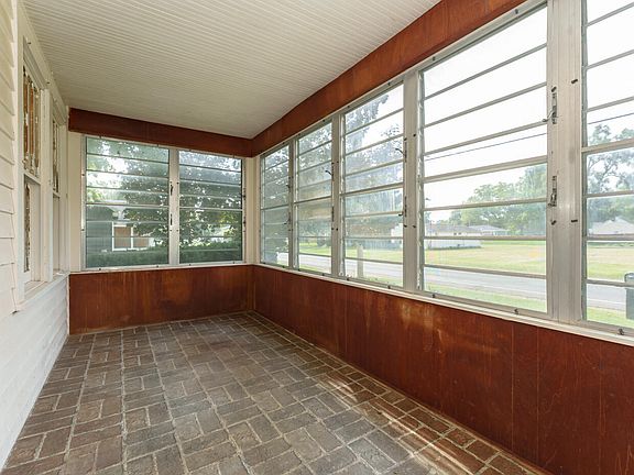 4th image of 4202 N Westnedge Ave