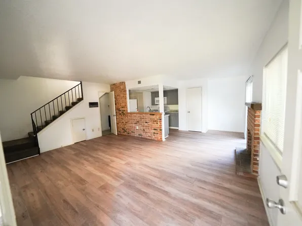 5670 Birchmont Dr, Houston, TX