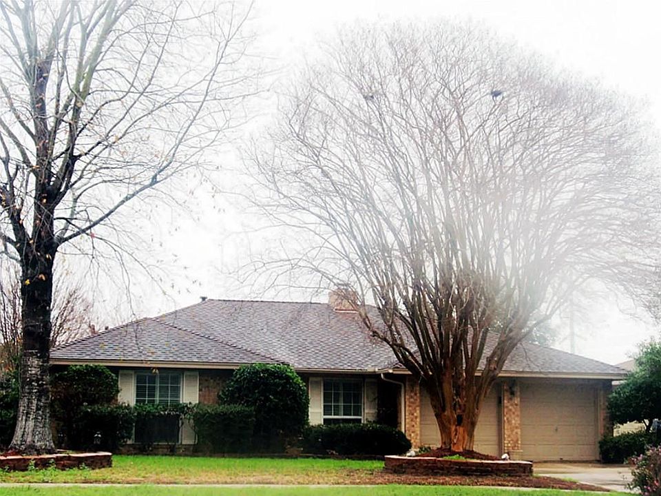 1st image of 1017 E San Augustine St