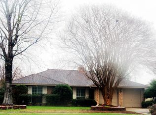 1017 E San Augustine St, Deer Park, TX 77536