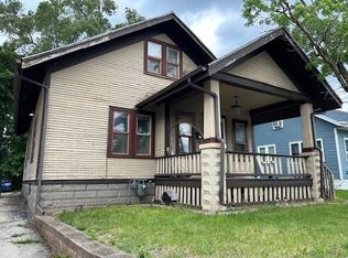 619 Auburn St, Rockford, IL 61103