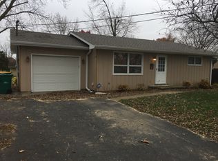 855 E 5th St, Coal City, IL 60416