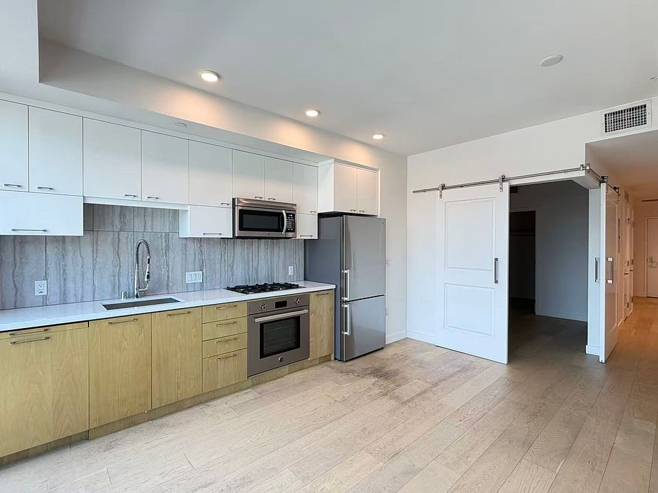 1st image of 400 S Broadway Ave APT 805