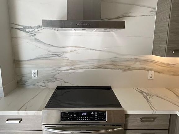 3rd image of 103-10430 Foothill Blvd #103