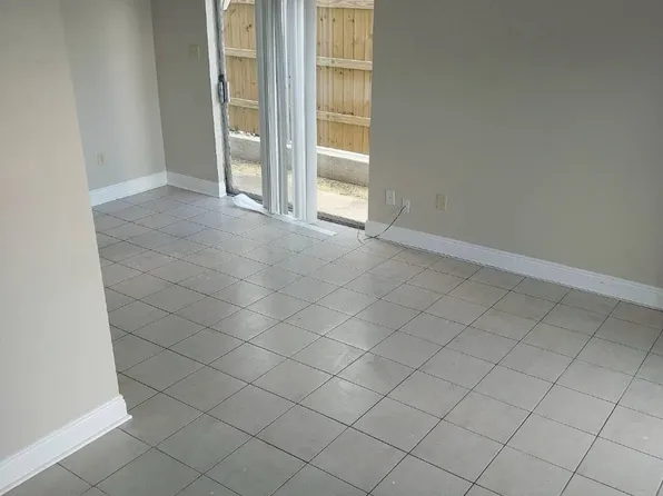 2916 Harvard Ave #A, Metairie, LA 70006