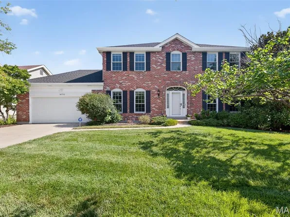 16715 Chesterfield Manor Dr, Chesterfield, MO 63005