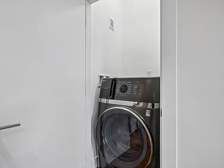 Lauderdale Lofts — Photo 22