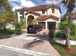 9239 SW 209th Ter, Cutler Bay, FL 33189