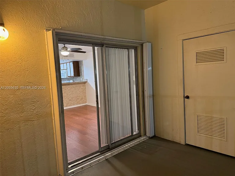 15290 SW 106th Ln #323 — Photo 18