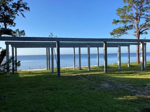 3092 Highway 98 E, Carrabelle, FL 32322