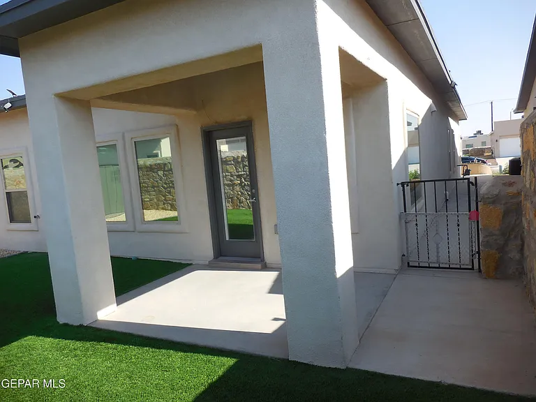 7405 Norte Portugal Ln — Photo 37