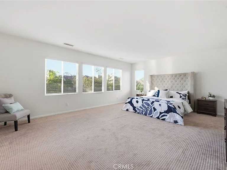 9 Preston — Photo 9