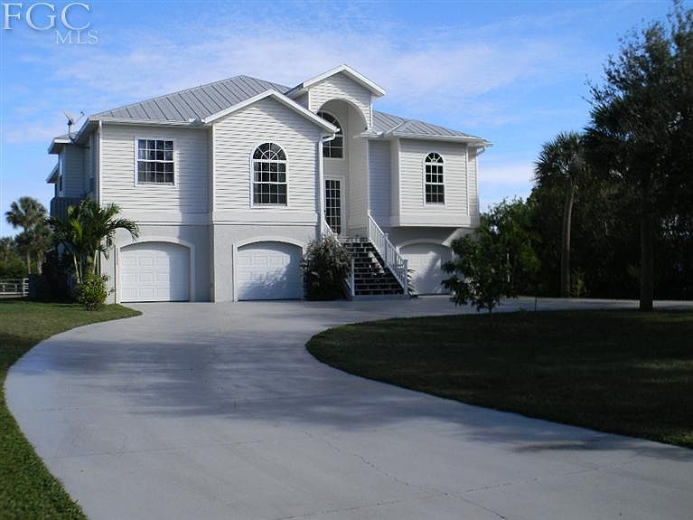 1st image of 12120 Bohman Ln