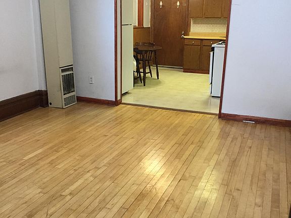 2nd image of 3431 S Emerald Ave APT 1F