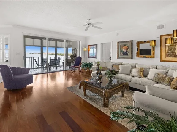 200 Harbor Walk Dr Unit 233, Punta Gorda, FL 33950