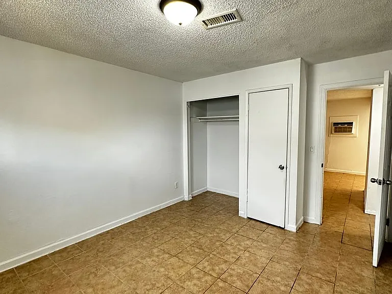 14005 N Palm St #4 — Photo 10