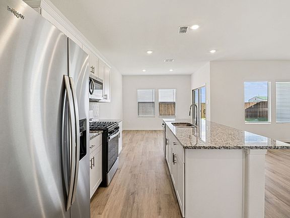 5th image of 1576 Coldwater Way