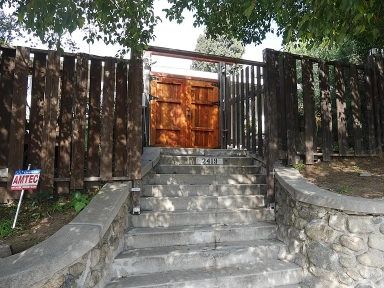 2419 W Sunset Blvd — Photo 1