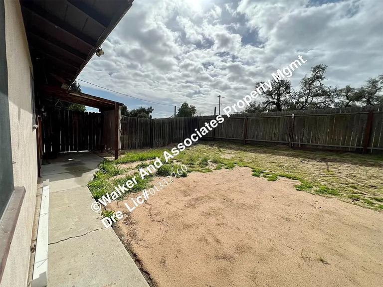 330 Siler Ln — Photo 7