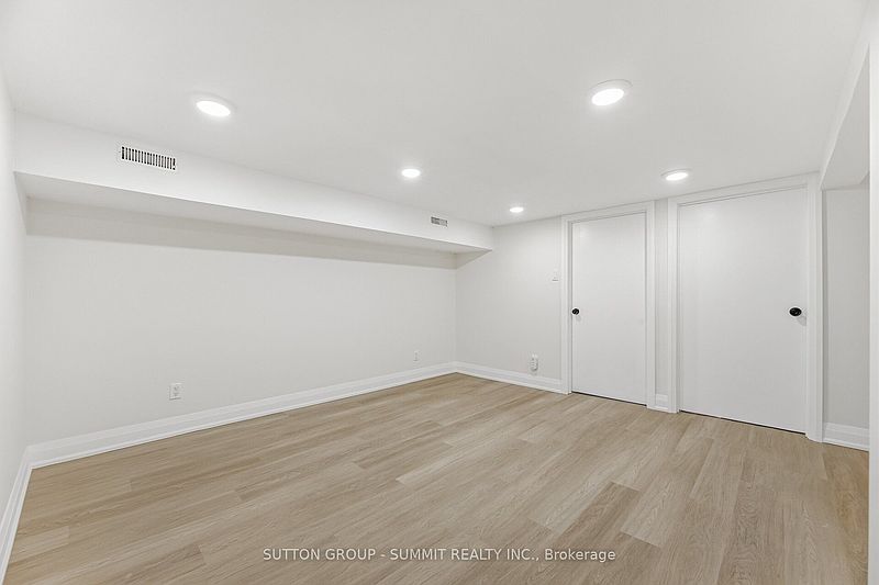 Toronto House for rent - 3 Bedrooms — photo 24