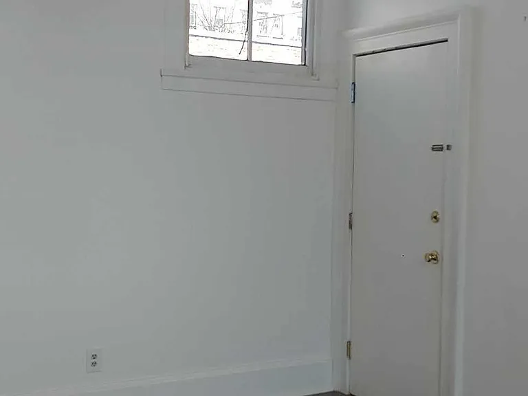 32 1st St #3 — Photo 8
