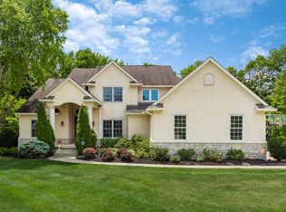 711 Hawksbury Way, Powell, OH 43065