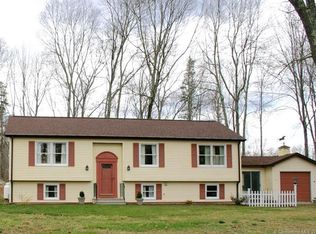 35 Piekarz Rd, Colchester, CT 06415