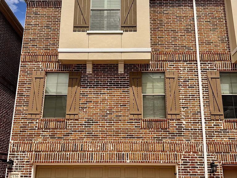 2116 Grove Park Ln — Photo 31