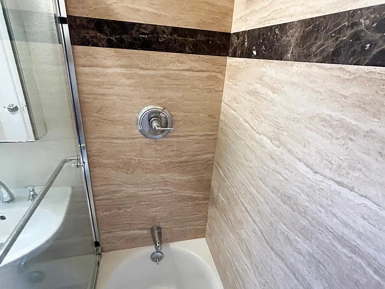 812 Georgia St #25 — Photo 7