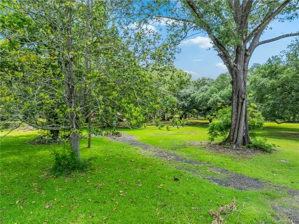 110 S 11th St, Oakdale, LA 71463