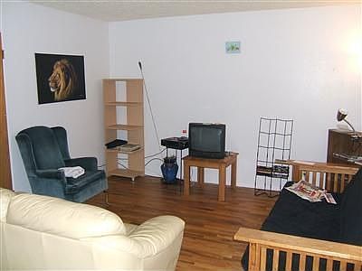 2nd image of 855 W Montvale Ave