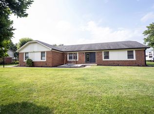 10737 Melissa Ann Dr, Indianapolis, IN