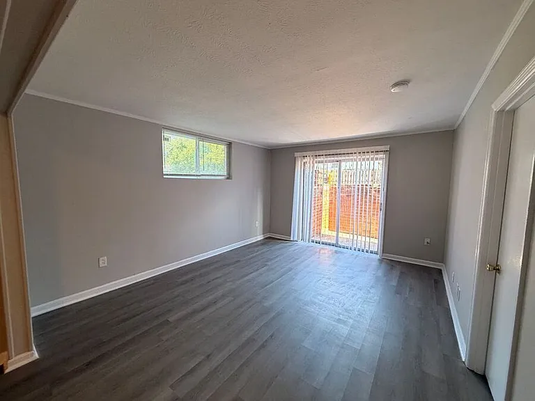 1708 Jennifer Road — Photo 30