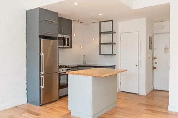 Rented by R New York | media 1