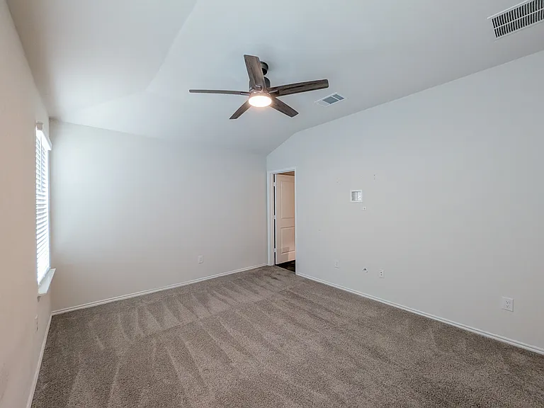 3526 Angus Xing — Photo 10