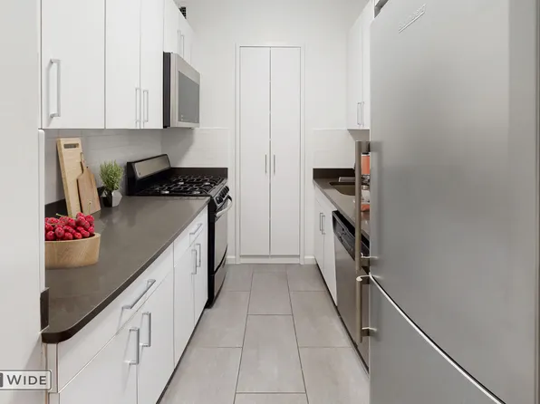 405 East 56th Street image 4 of 12