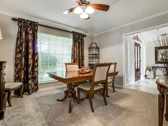 2nd image of 2380 Monticello Cir