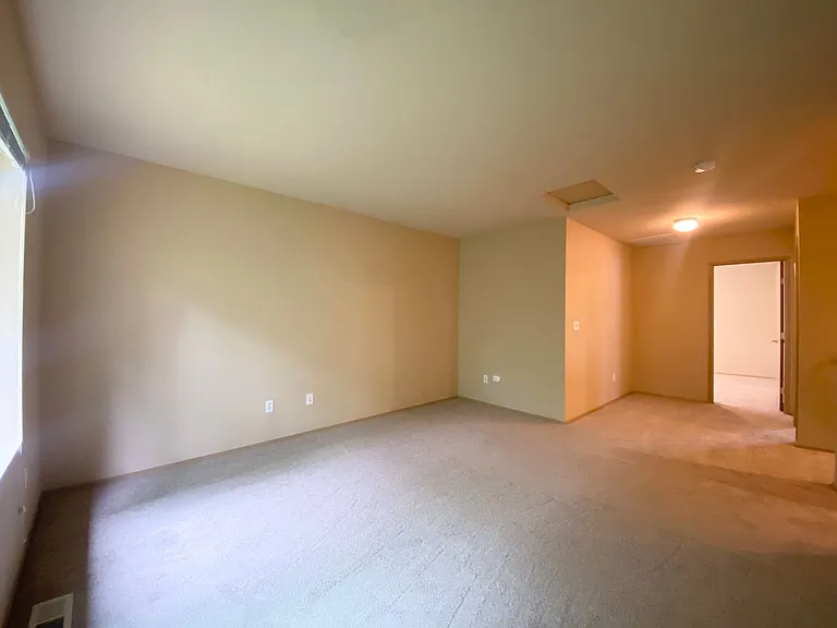 21367 SE 299th Way — Photo 10