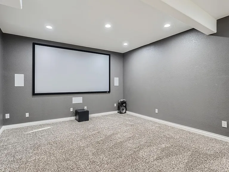 10748 Worthington Cir — Photo 25
