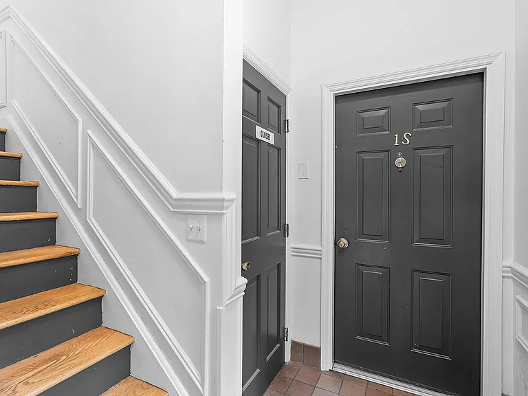 70 Linwood Ave #1S — Photo 12