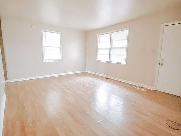 2nd image of 100 Carver Rd